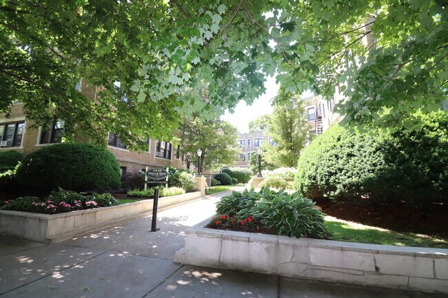 Foto del edificio - 122 Babcock St
