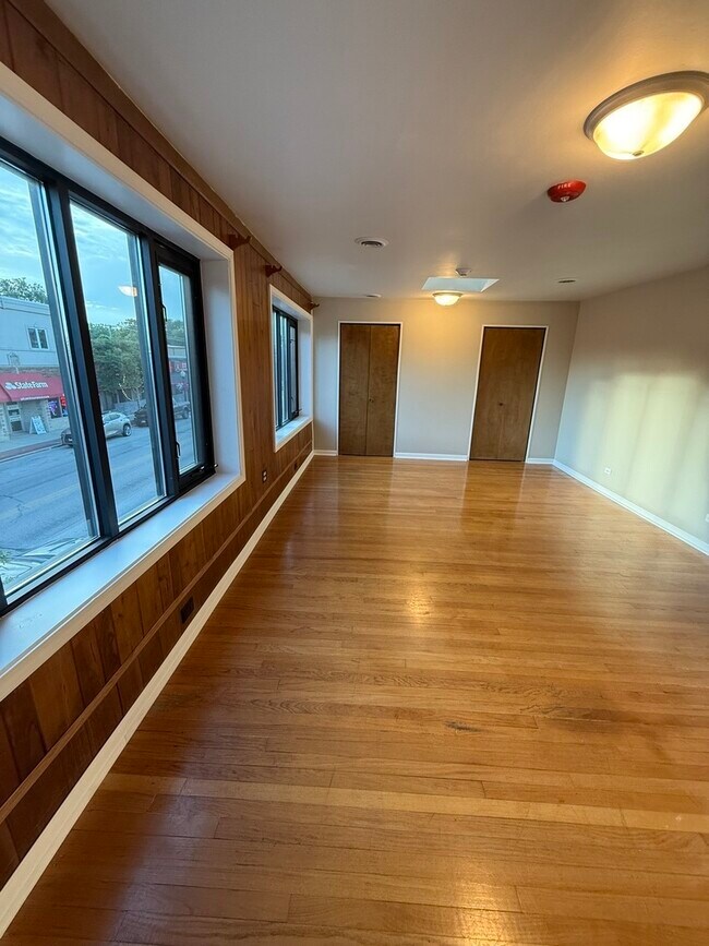 Foto del edificio - 33 N Cass Ave