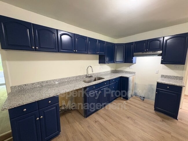 Building Photo - 1437 Beaumont Dr