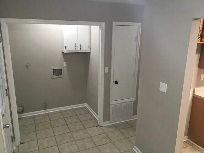 Foto del edificio - 110 Hillpine