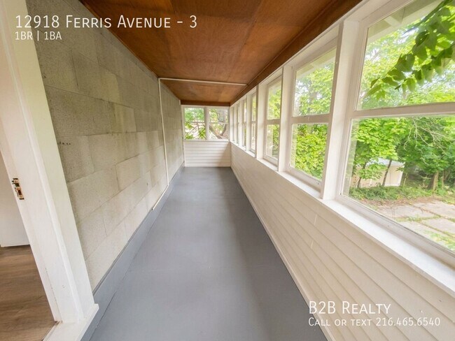 Foto del edificio - 12918 Ferris Ave
