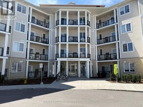 Building Photo - 50 Lakebreeze Dr