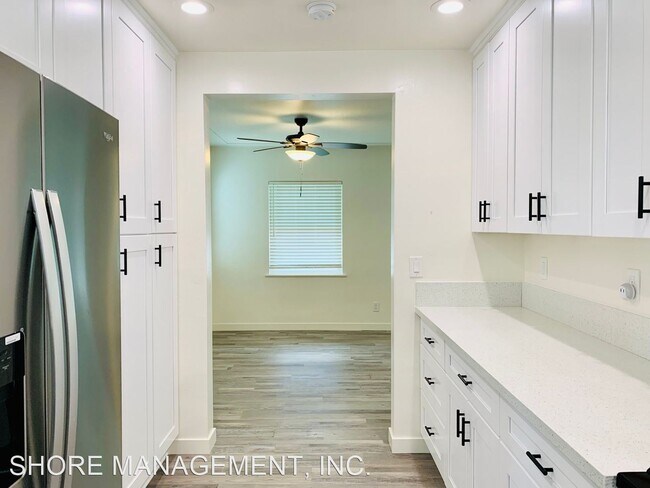 Building Photo - 3 br, 1 bath House - 765 Ash Avenue