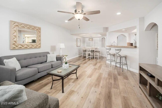 Foto del edificio - 5104 N 32nd St