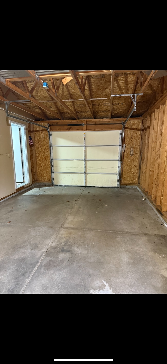 Building Photo - W6527 Woodhaven Cir