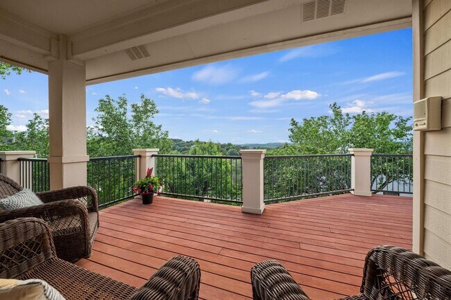 Foto del edificio - 3404 Riva Ridge Rd