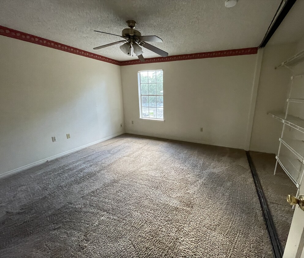 Dormitorio 2 - 3310 Oneal Ln