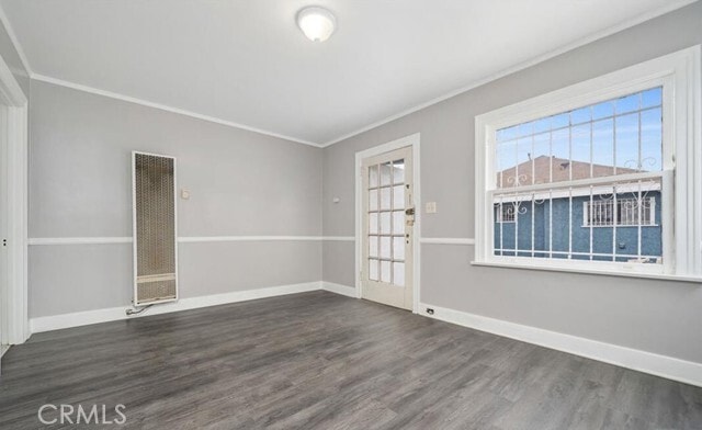 Foto del edificio - 454 W 59th Pl