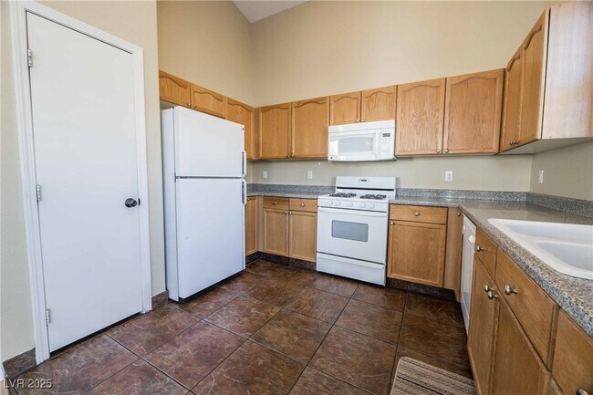 Building Photo - 53 Blaven Dr