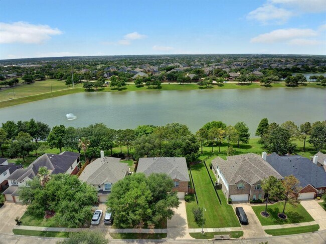 Building Photo - 2712 Park Falls Dr