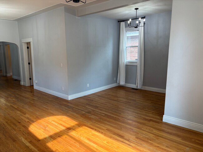 Foto del edificio - 3042 Franklin St