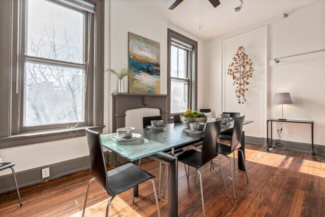 Foto del edificio - 126 E 13th St