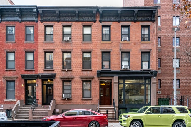 Building Photo - 364-366 W 30th St
