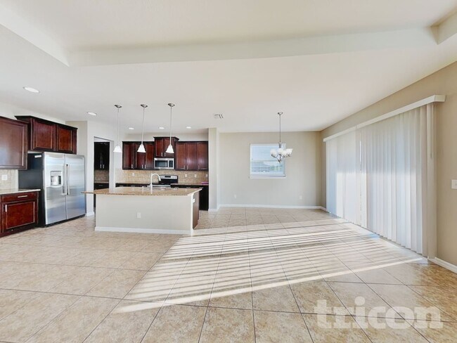 Foto del edificio - 5363 Suncatcher Dr