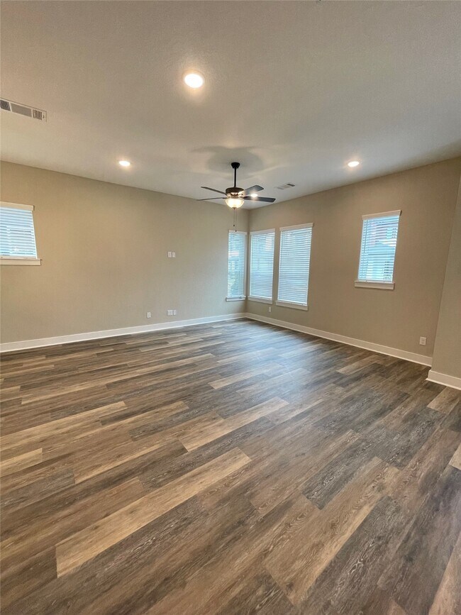 Foto del edificio - 18607 Courteous Wy