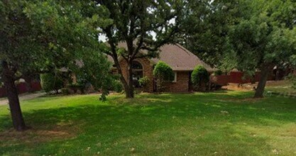 Building Photo - 603 Spring Creek St