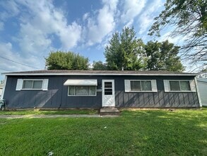 Building Photo - 1221 Koehn Dr