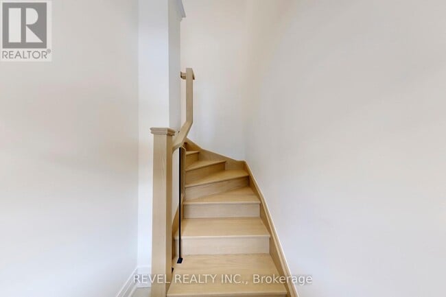 Building Photo - 18 Marret Ln