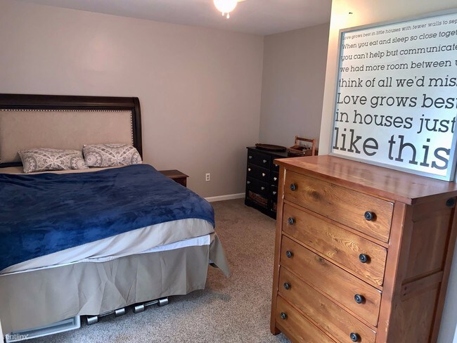 Foto del edificio - 3 br, 2 bath House - 973 Rives Street
