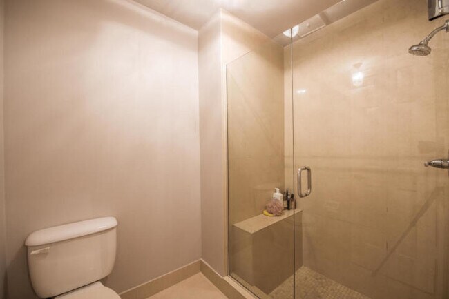 Foto del edificio - 452 Ashwood Pl
