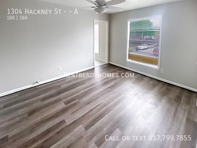 Building Photo - 1304 Hackney St