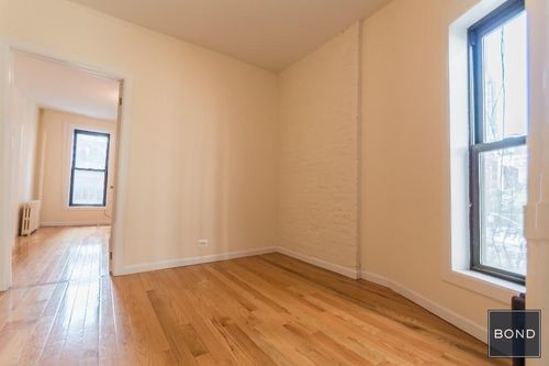 Building Photo - 403 E 73rd St