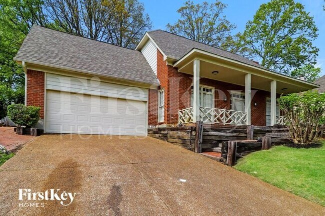 Foto del edificio - 7780 Hawkcrest Dr