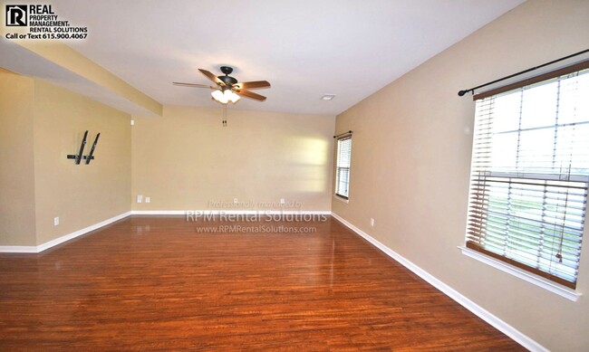 Foto del edificio - Beautiful 3BR/2.5BA+BONUS, neighborhood po...