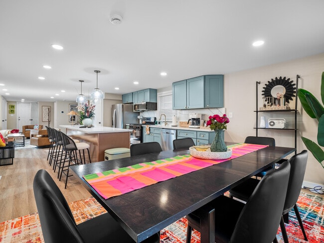 Building Photo - 5602 Tillman Ave