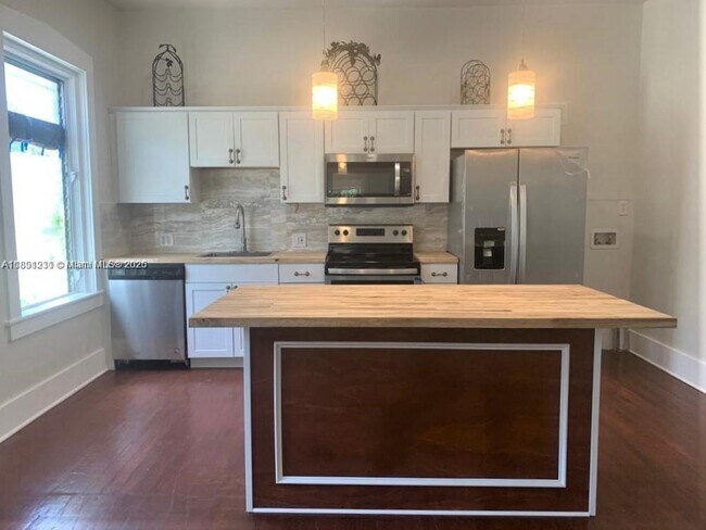 Foto del edificio - 371 NW 3rd St
