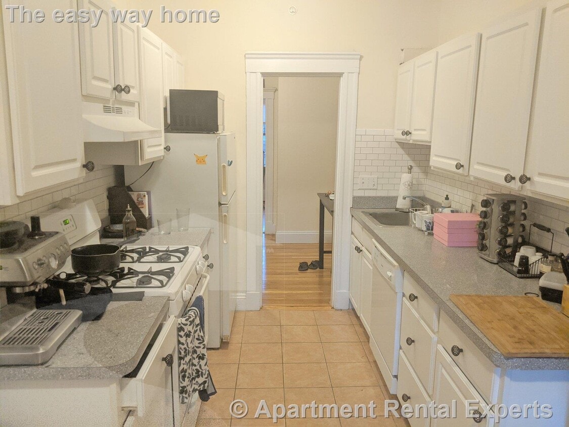 Primary Photo - 1558 Massachusetts Ave