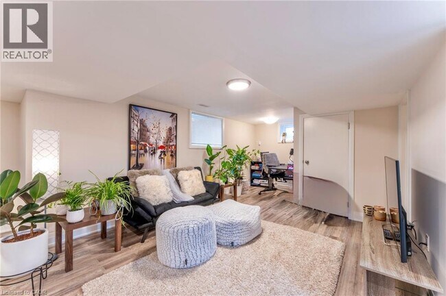 Photo du bâtiment - 77 W 4th St