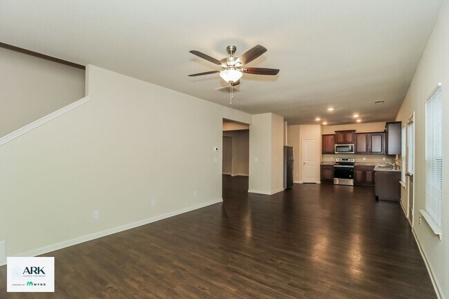 Building Photo - 137 Innis Brk Cir SW