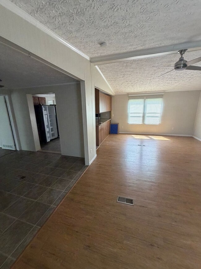 Building Photo - 46 Oak Bend Dr