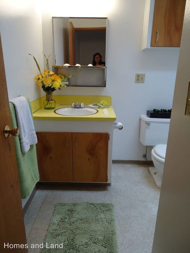 Foto principal - 619 1st Ave S
