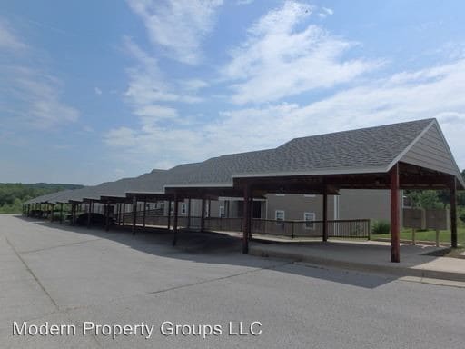 Building Photo - 1314 White Oak Ln