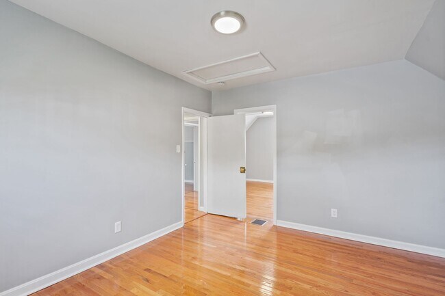 Building Photo - 5720 Rippey Street