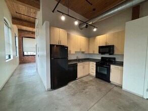Building Photo - 88 Gerrish Ave