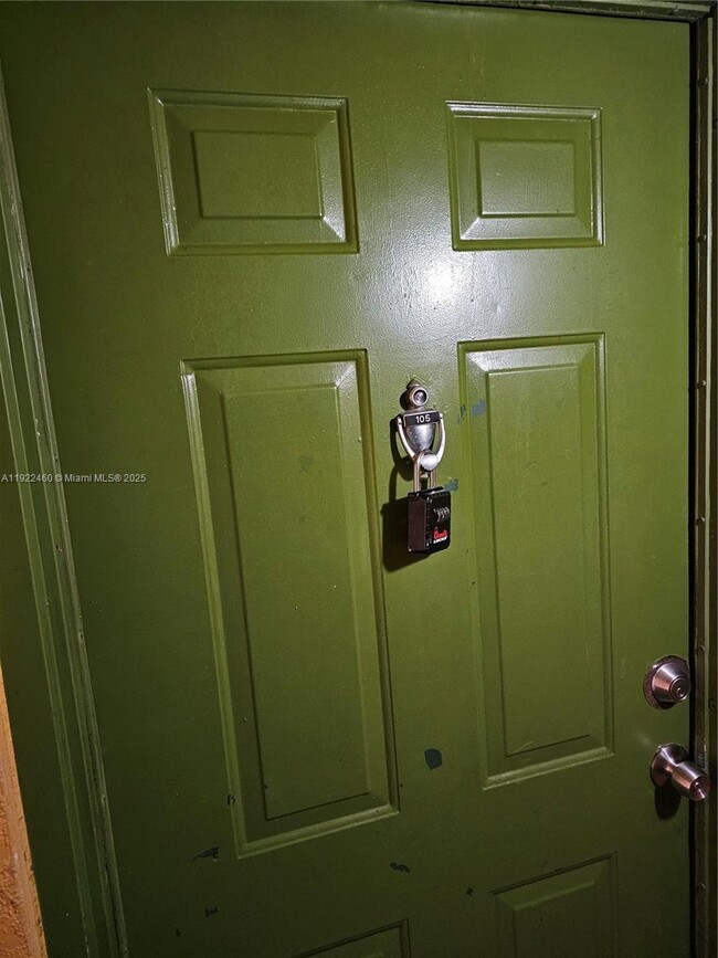 Building Photo - 2090 W Preserve Way