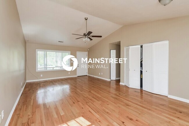 Building Photo - 3 Bedroom Pet-Friendly Home in Snellville,...