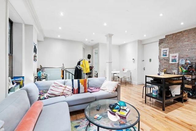 Foto del edificio - 3 bedroom in New York NY 10002