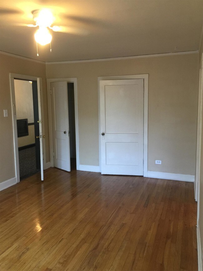 Foto del edificio - 2375 E Evans Ave