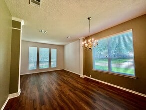 Building Photo - 7426 Maple Run Dr