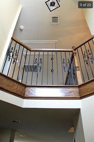 Building Photo - 9924 Pierce Dr