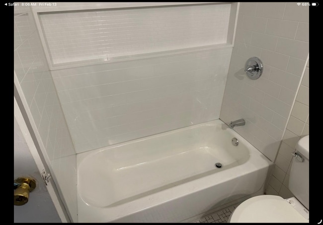 Building Photo - 1612 Tanglewood Dr