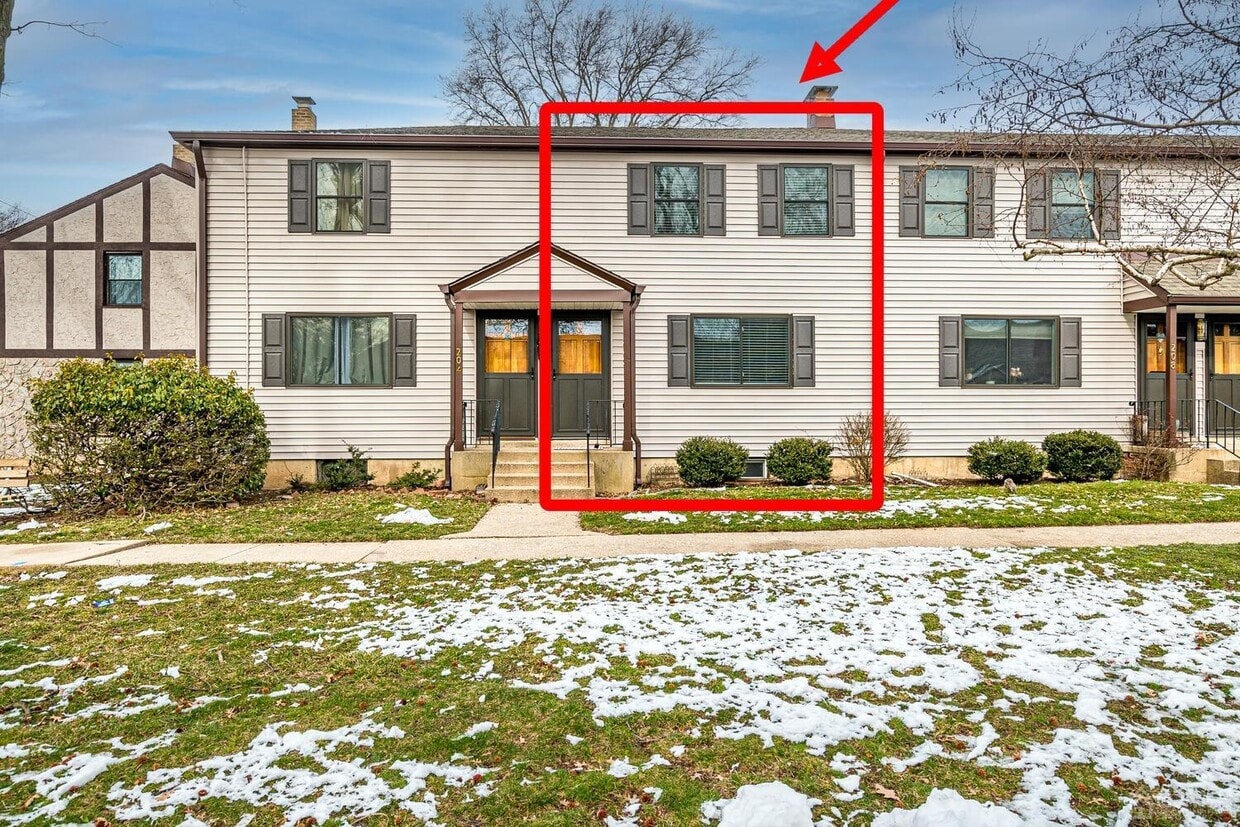 Primary Photo - 206 Newman St