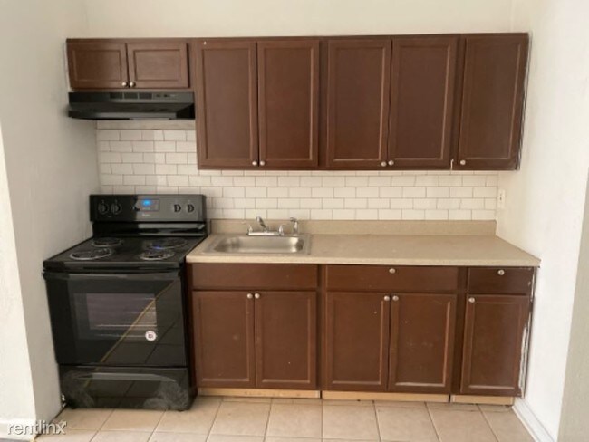 Building Photo - 5 br, 1.5 bath House - 1417 N 56th St