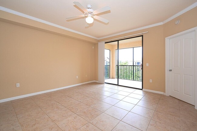 Building Photo - ANNUAL RENTAL - POSITANO PLACE-1 BED/1 BAT...