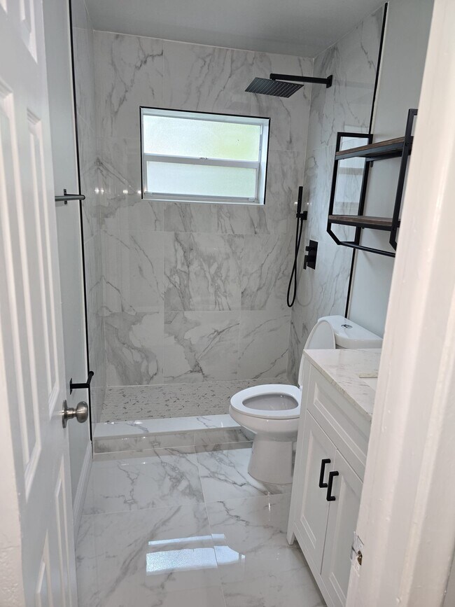 Building Photo - 7803 NW 38th St