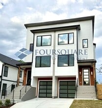 Building Photo - 1008 Addison Pl